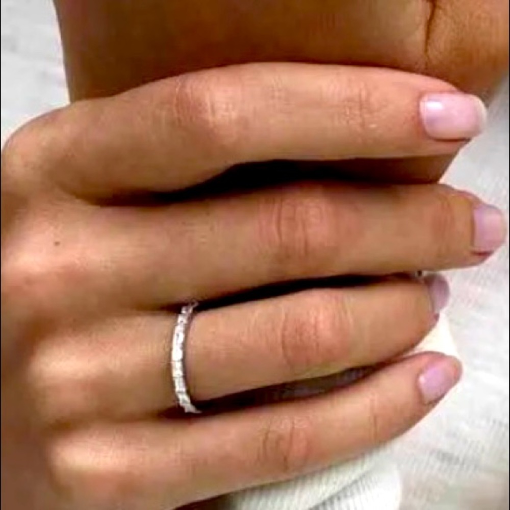 Noemie Diamond 💎 and Rose Gold Band